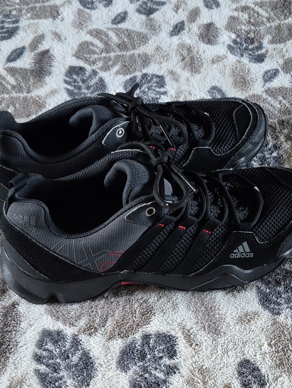 adidas Men’s Black Athletic Sneakers with Subtle Red Accents